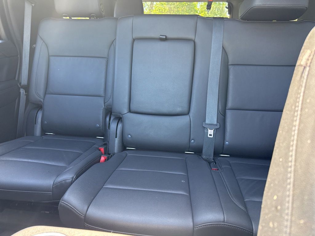 Used 2021 Black Chevrolet Z71 image 25