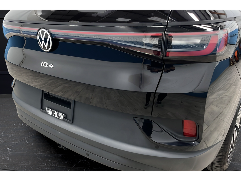 Used 2024 Black Volkswagen Pro image 9