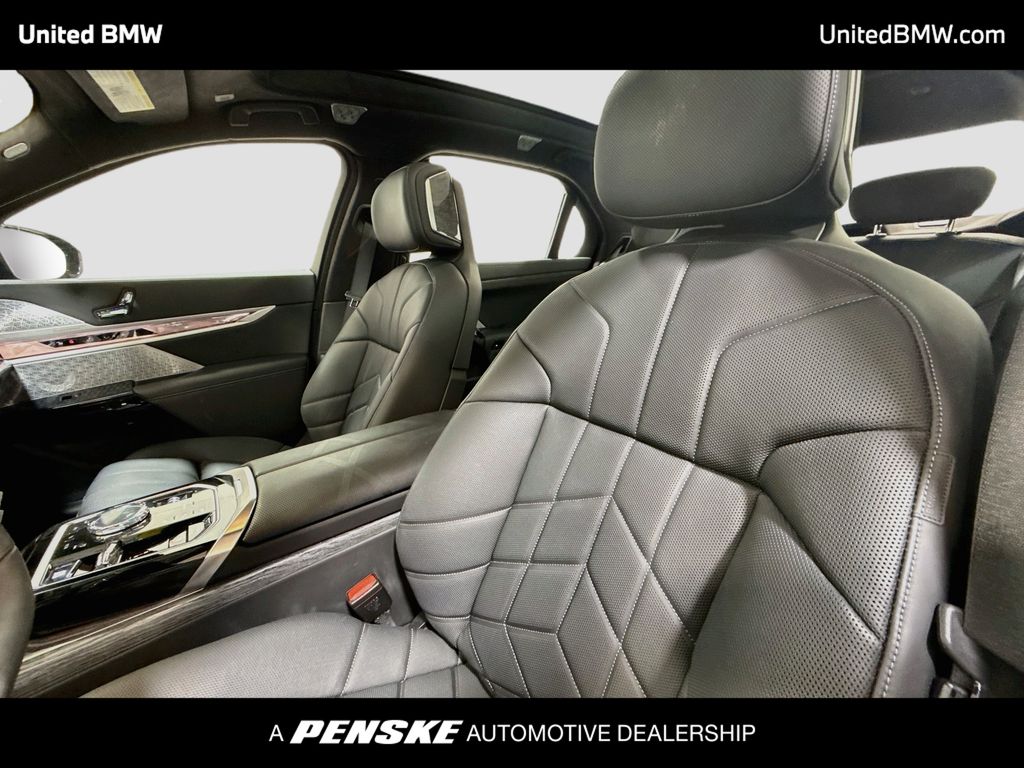 Thumbnail: 2023 BMW 7 Series - 5