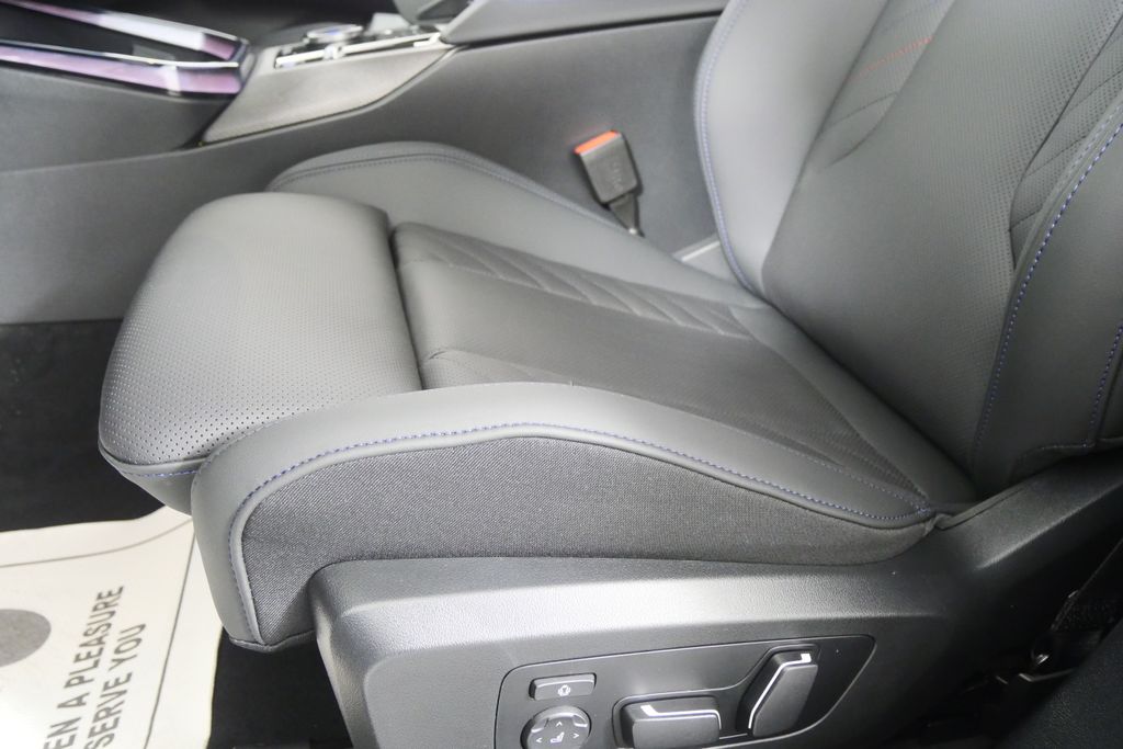 Thumbnail: 2026 BMW X3 - 11