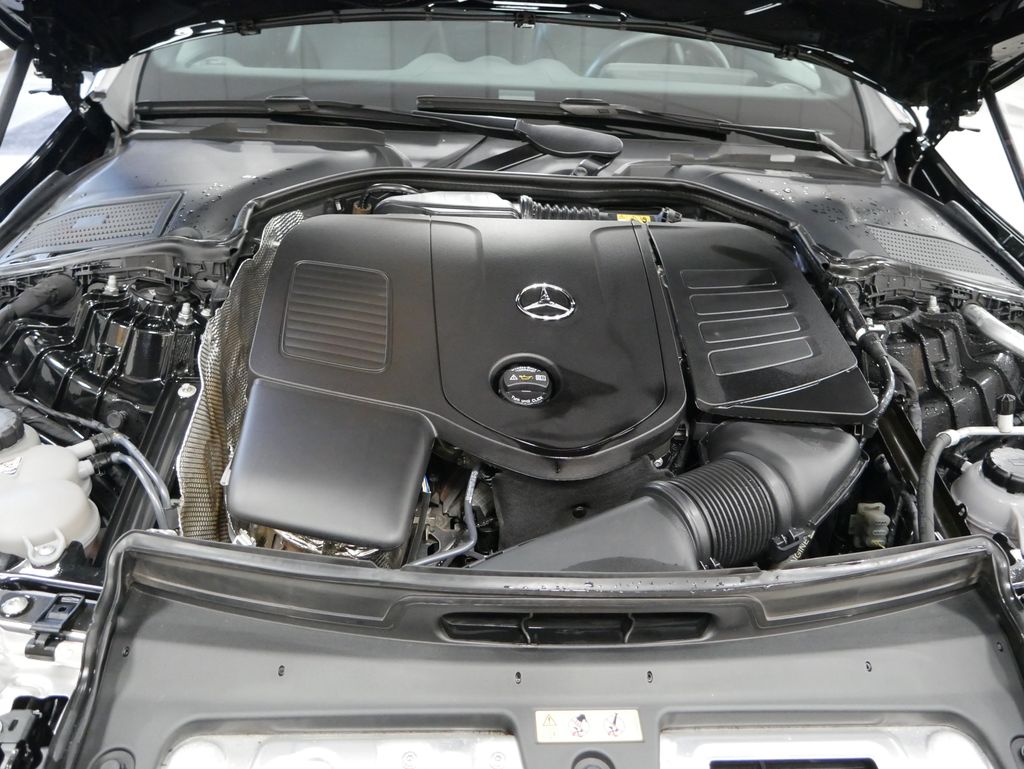 Thumbnail: 2023 Mercedes-Benz C-Class - 10