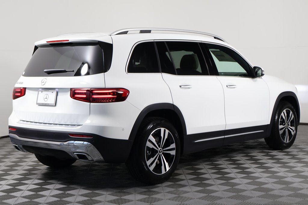 Thumbnail: 2026 Mercedes-Benz GLB - 2