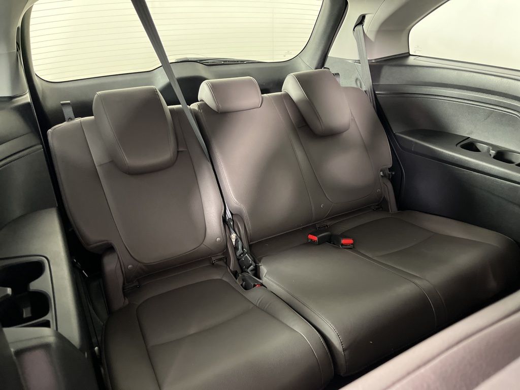 Thumbnail: 2018 Honda Odyssey - 14