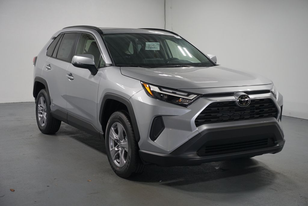 Thumbnail: 2025 Toyota RAV4 - 3