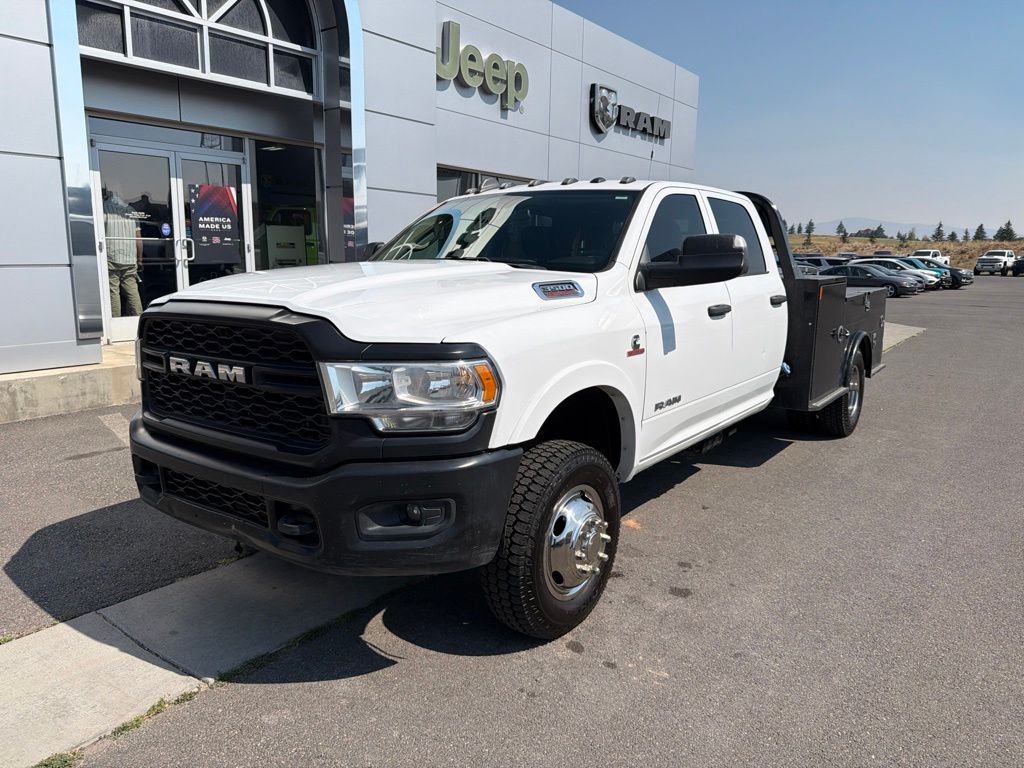 2020 RAM 3500 Chassis Tradesman Crew Cab DRW 4WD