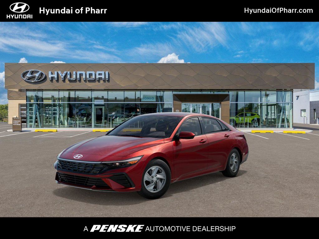 2025 Hyundai Elantra SE Hero Image