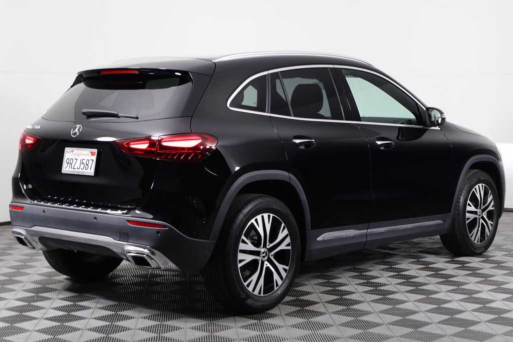 Thumbnail: 2025 Mercedes-Benz GLA - 4