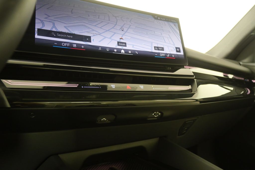 Thumbnail: 2025 BMW 5 Series - 24