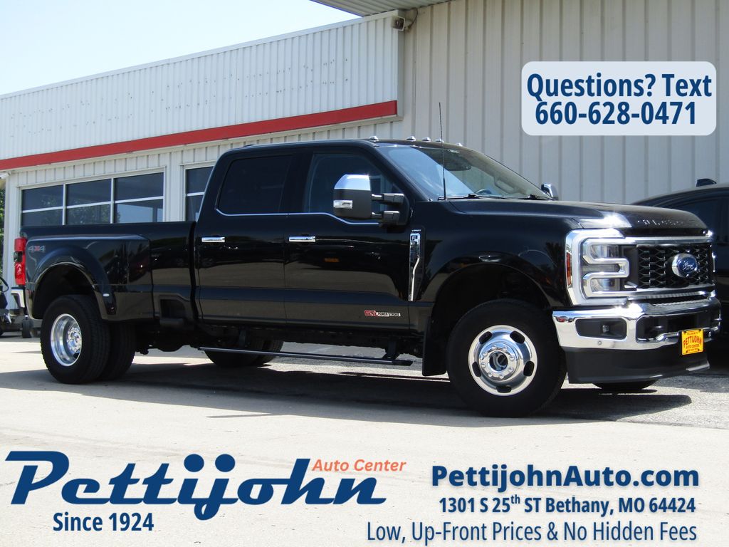 2025 Ford F-350SD Lariat 