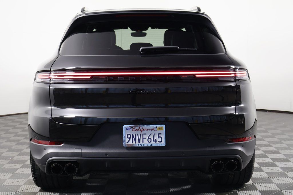 Thumbnail: 2024 Porsche Cayenne - 5