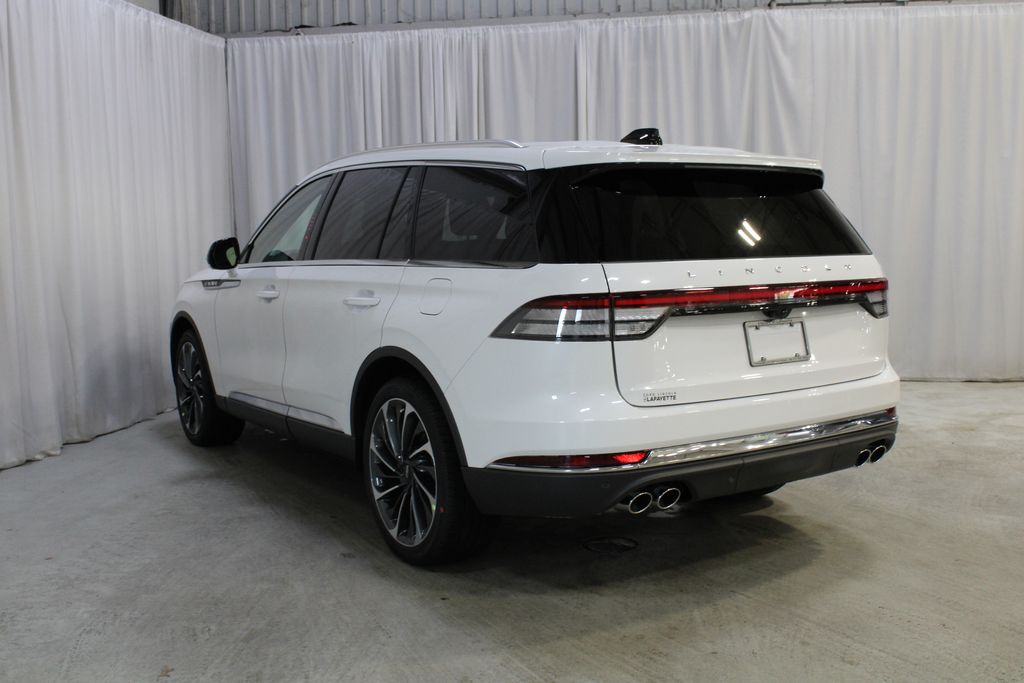 New 2026 White Lincoln Reserve image 22