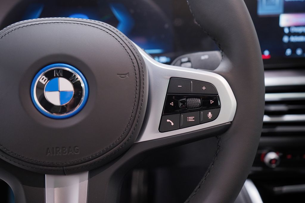 2024 BMW i4 eDrive40 21