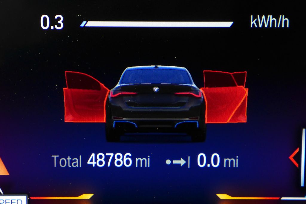 Thumbnail: 2023 BMW i4 - 32