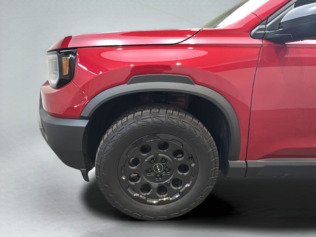 View vehicle photo 4