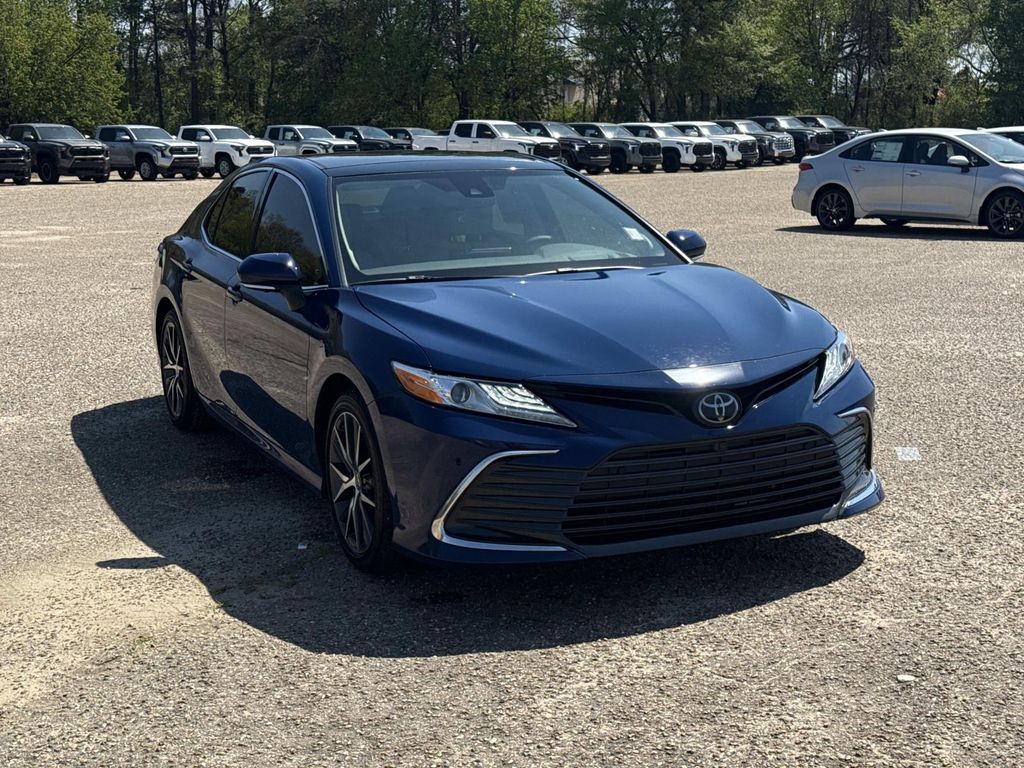 2023 Toyota Camry XLE FWD