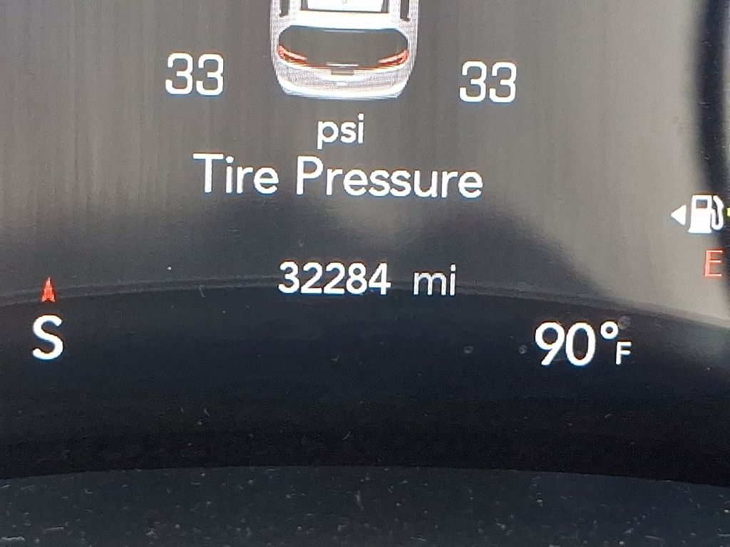 2022 Chrysler Pacifica Touring Black at South Hills CDJR