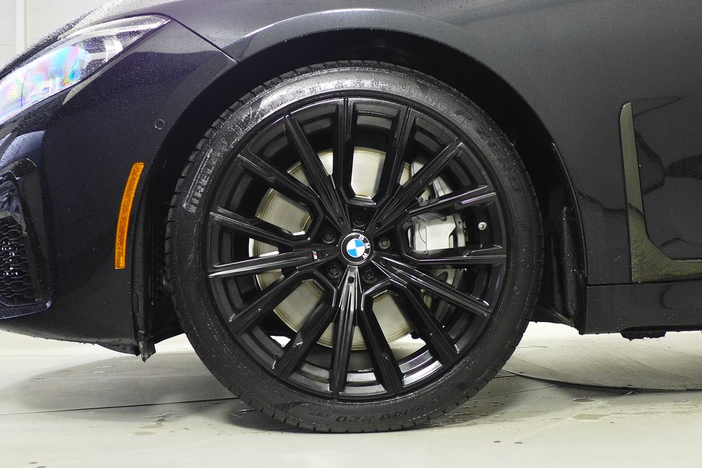 Thumbnail: 2021 BMW 7 Series - 5
