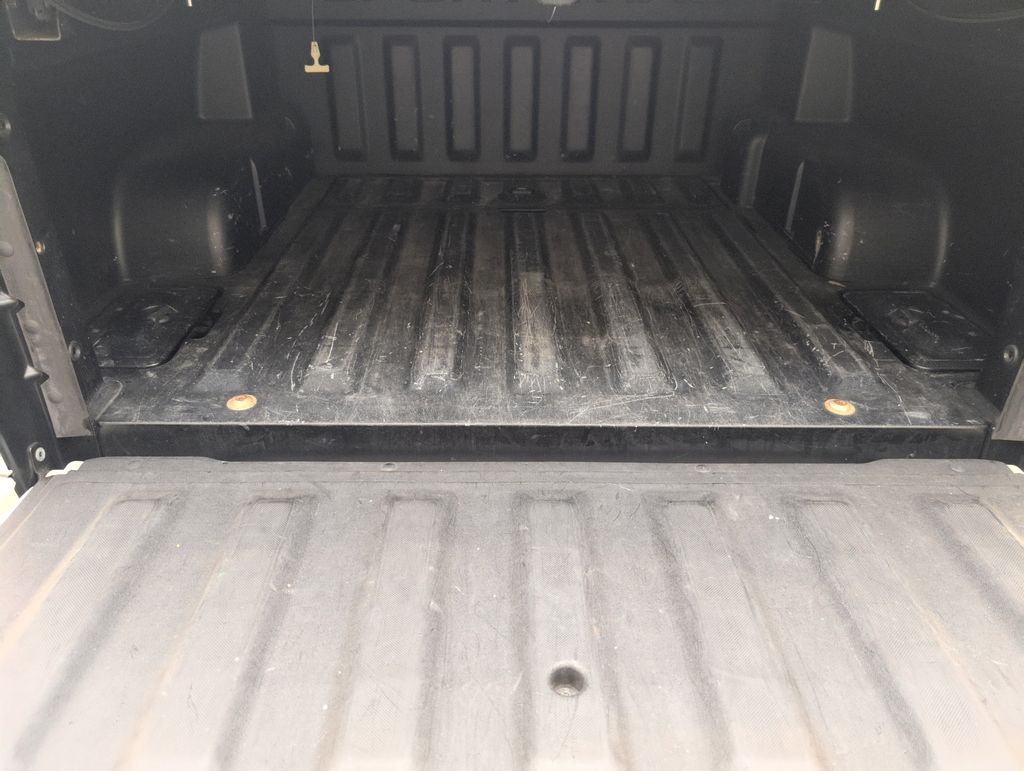 Used 2008 White Ford XLT image 27