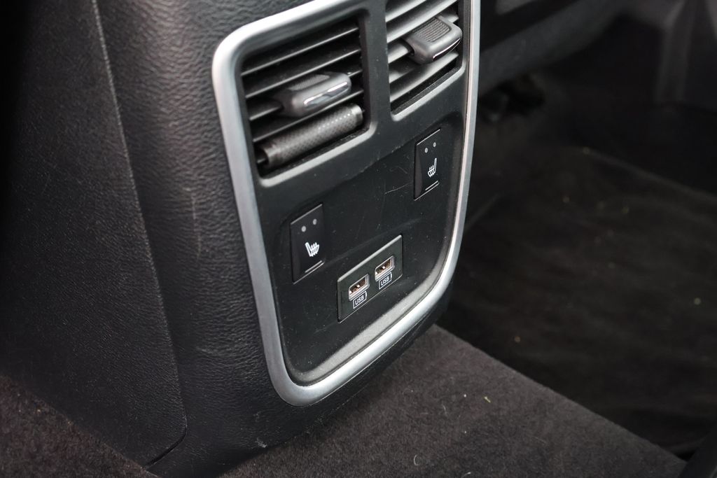 Thumbnail: 2018 Chrysler 300 - 31