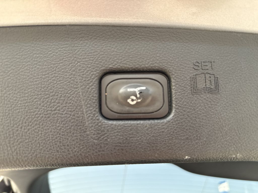 2022 Ford Edge SEL Silver at Martin Chrysler Dodge Jeep Ram