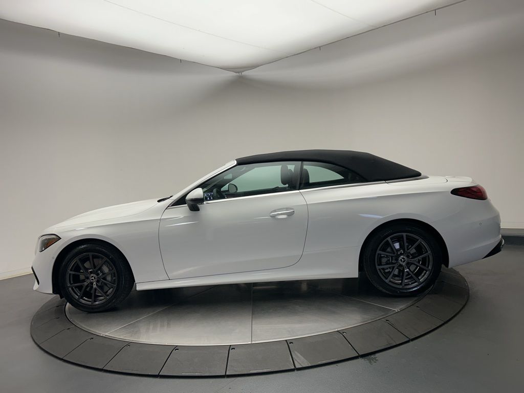 Thumbnail: 2026 Mercedes-Benz CLE - 4