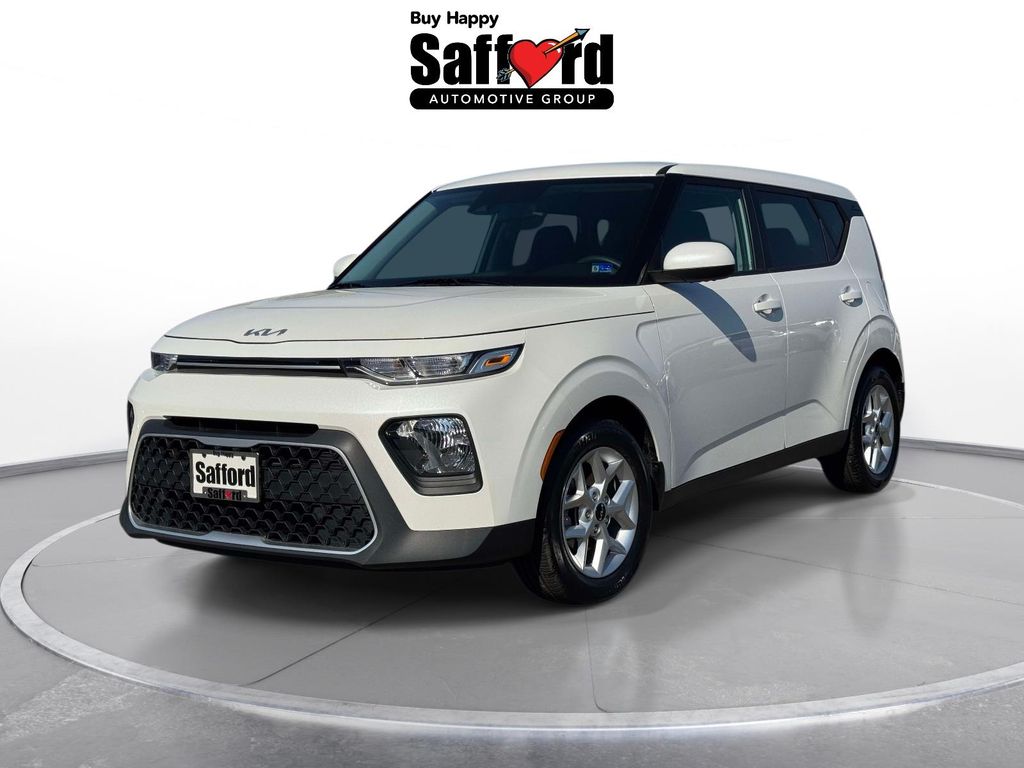 2022 Kia Soul LX