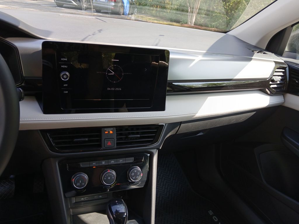 New 2026 White Volkswagen 1.5T S image 17