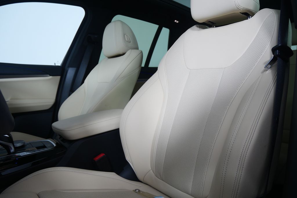 Thumbnail: 2024 BMW X3 - 11