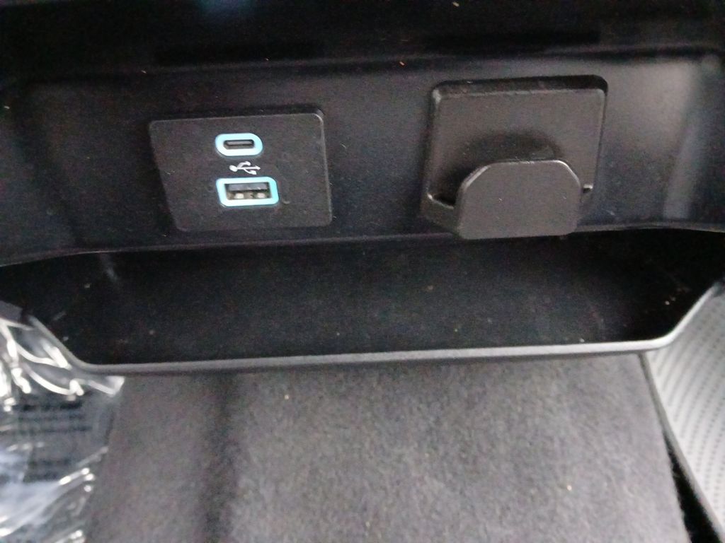 Used Car 2023 Ford F-150  Xlt For Sale Under $35,000 In Austin, Texas