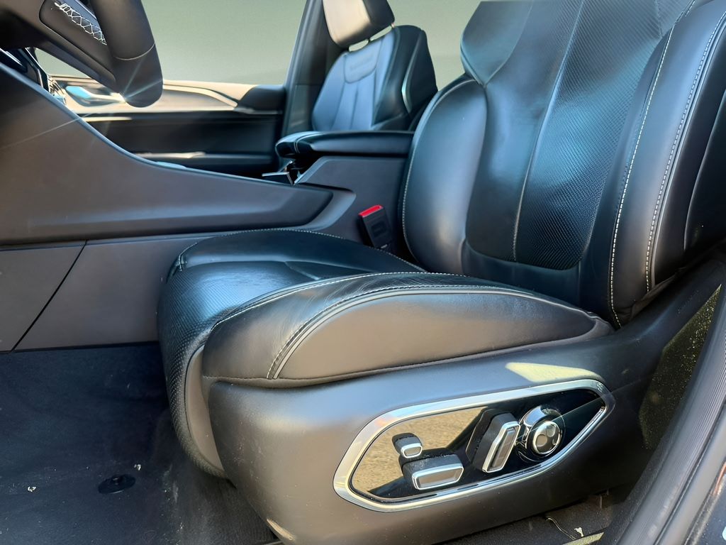 Used 2023 Jeep Grand Cherokee SUV