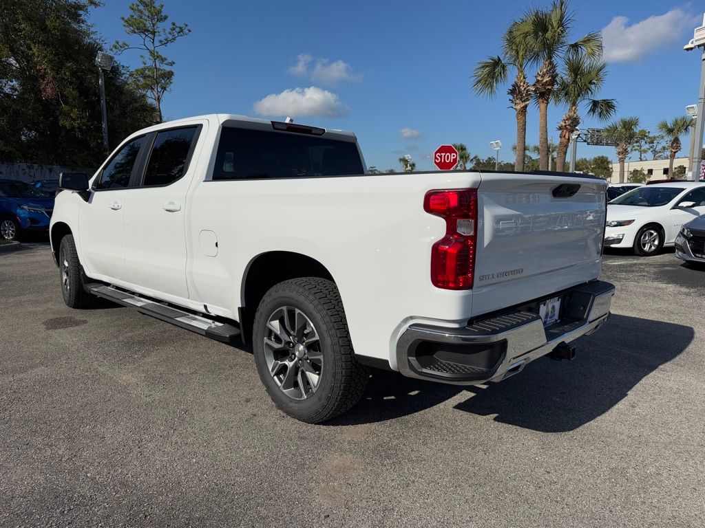 2025 Chevrolet Silverado 1500 LT 6