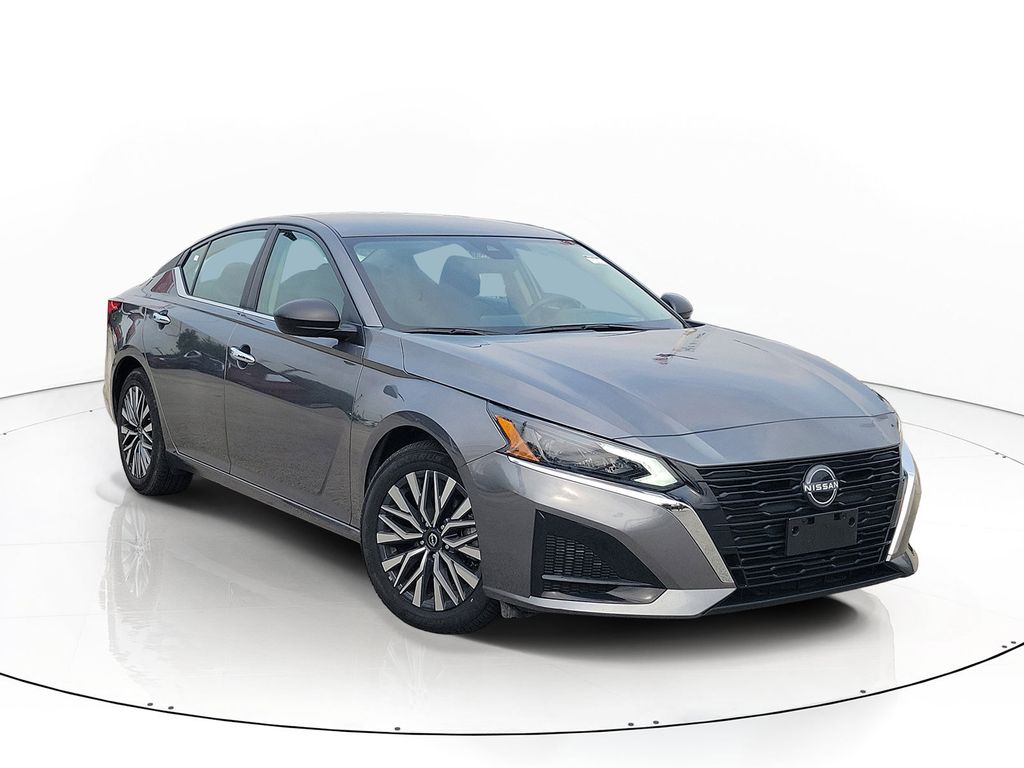 Gray (Gun Metallic) 2025 Nissan Altima Sedan Front-Wheel Drive Continuously Variable Transmission