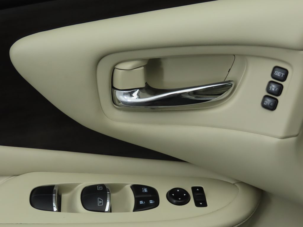 2019 Nissan Murano Platinum 24