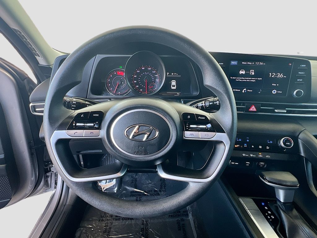 Thumbnail: 2023 Hyundai Elantra - 11
