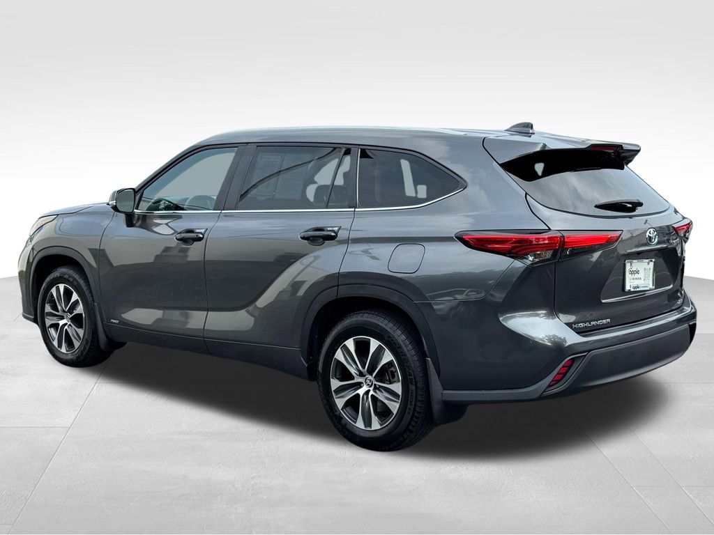 2023 Toyota Highlander Hybrid XLE