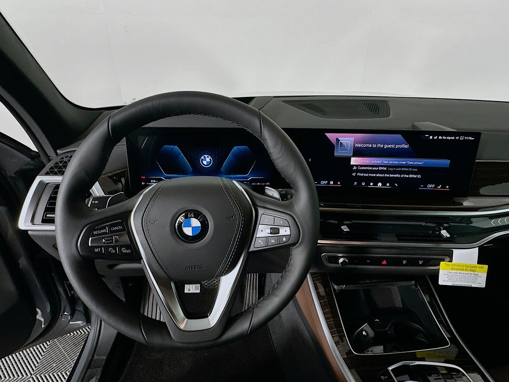 2026 BMW X5 M60i 10