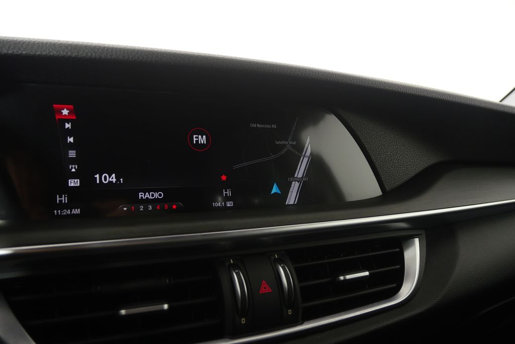 Thumbnail: 2018 Alfa Romeo Stelvio - 22