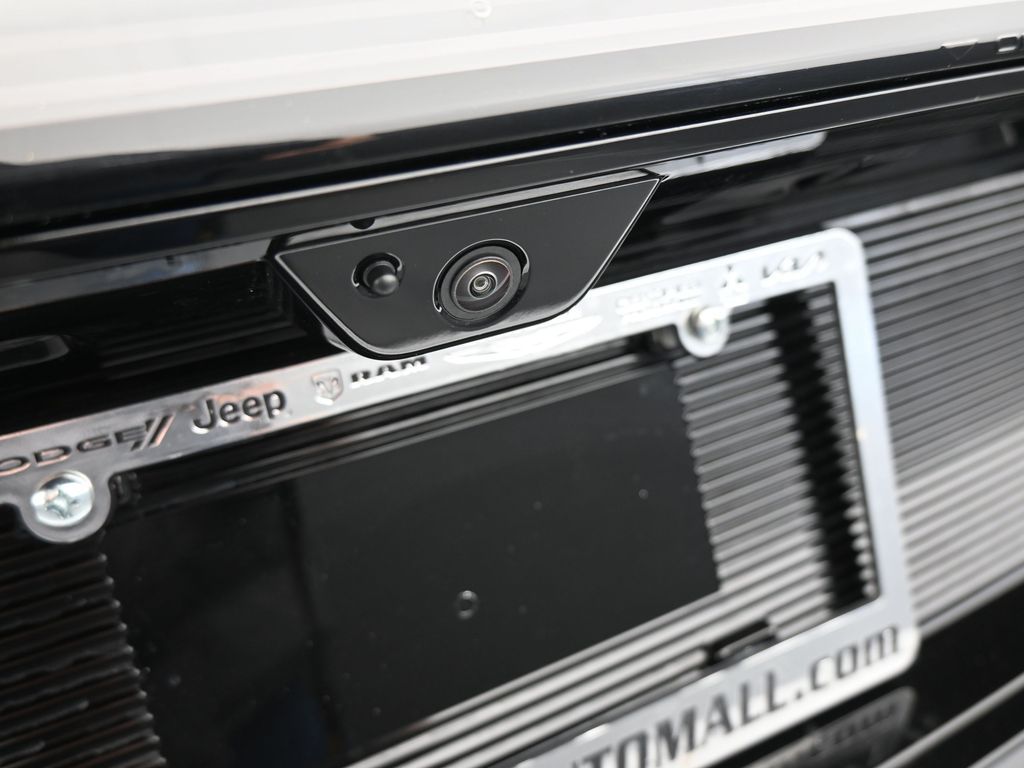 New 2026 Bright White Clearcoat Jeep Summit Obsidian image 37