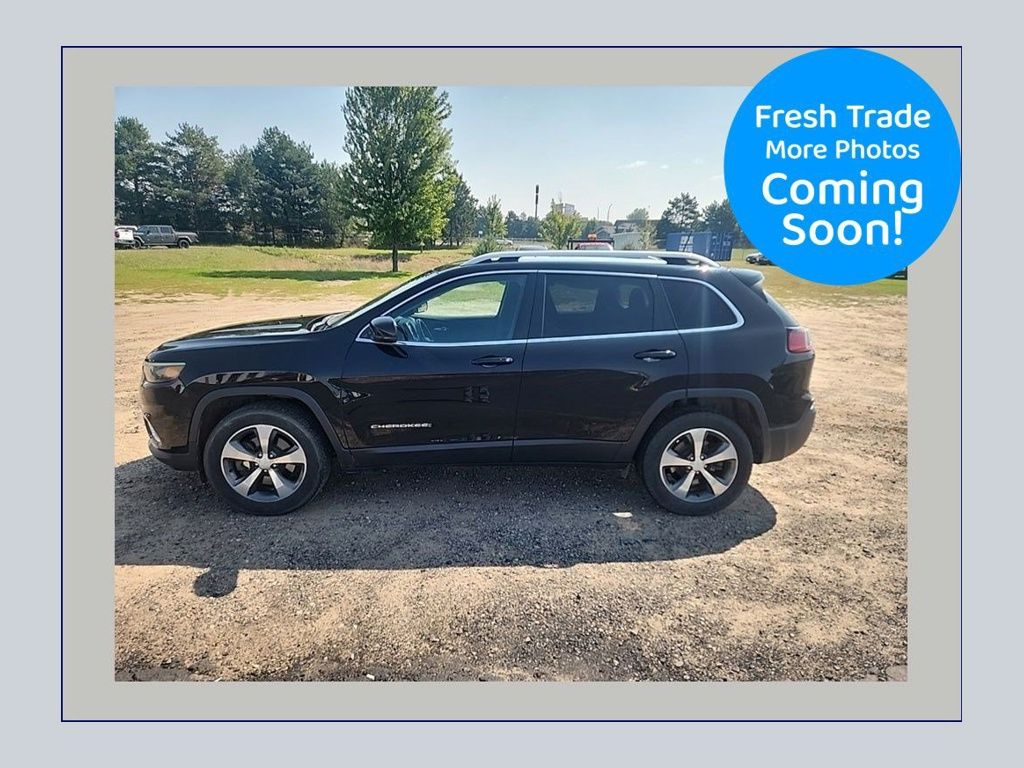 Diamond Black Crystal Pearlcoat 2019 Jeep Cherokee SUV / Crossover Four-Wheel Drive 9-Speed Automatic