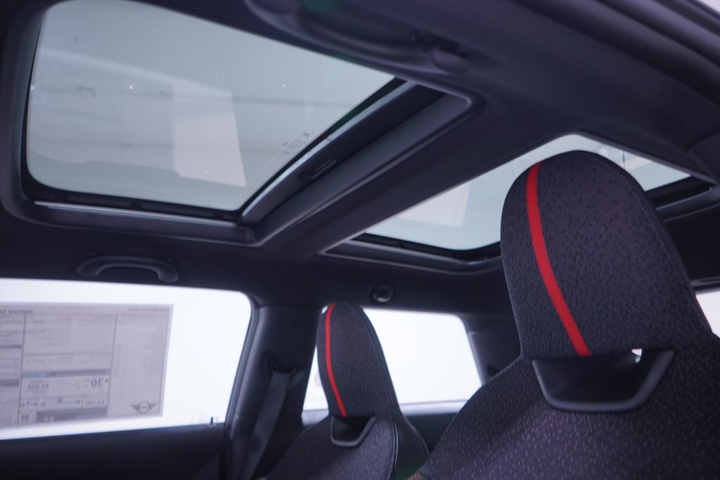 Thumbnail: 2026 MINI Cooper - 8