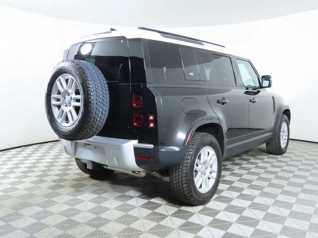 2024 Land Rover Defender 110 5