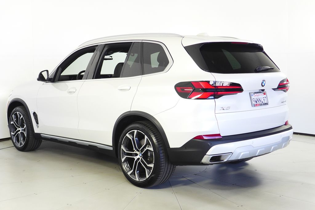 Thumbnail: 2026 BMW X5 - 9