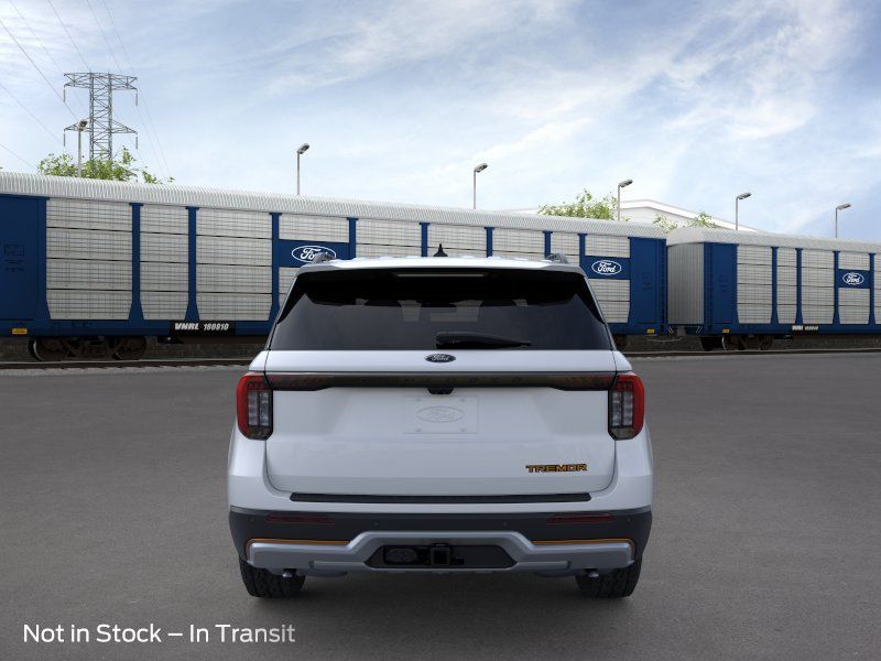 New 2026 White Ford Tremor image 5