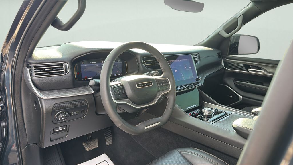 2024 Wagoneer L Wagoneer L