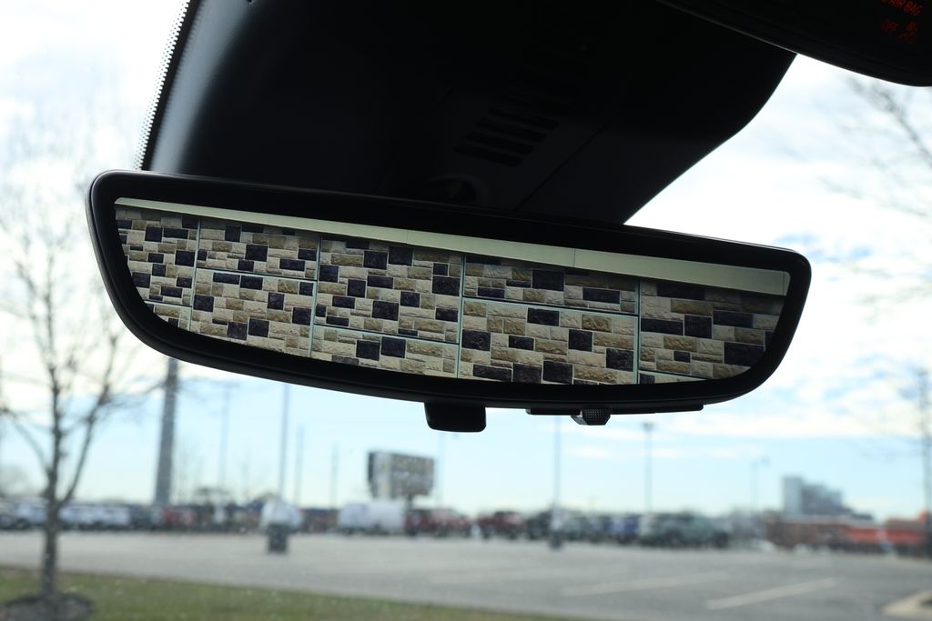 Thumbnail: 2026 Chevrolet Traverse - 28