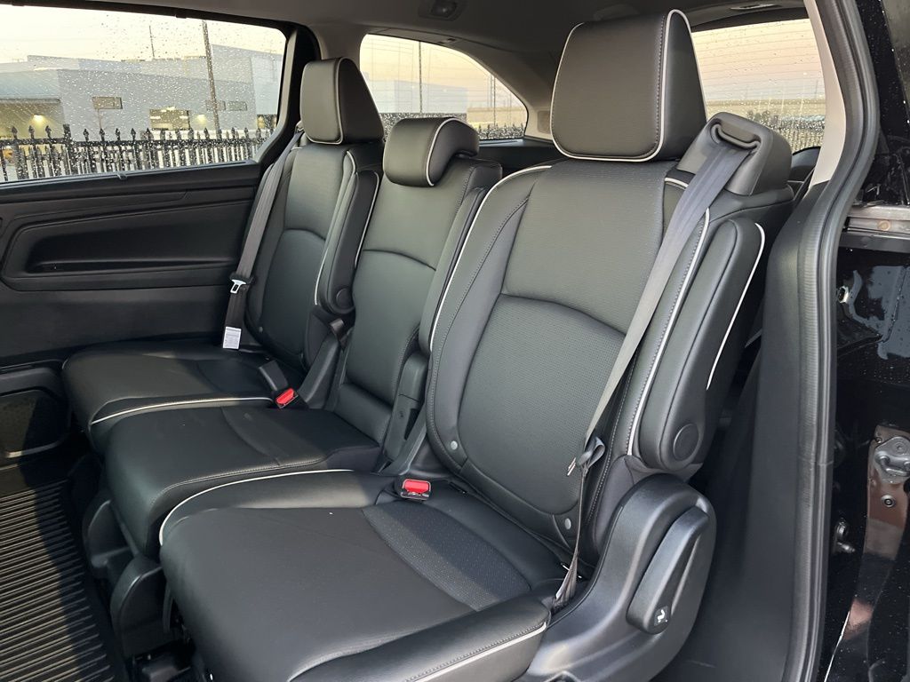 Thumbnail: 2026 Honda Odyssey - 14