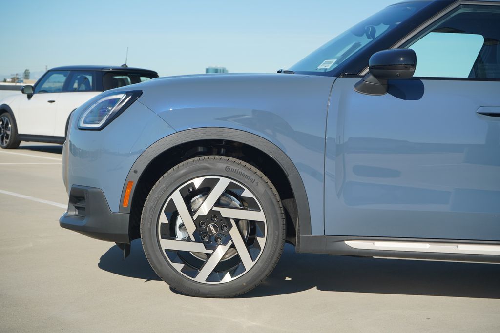 Thumbnail: 2025 MINI Cooper Countryman - 2