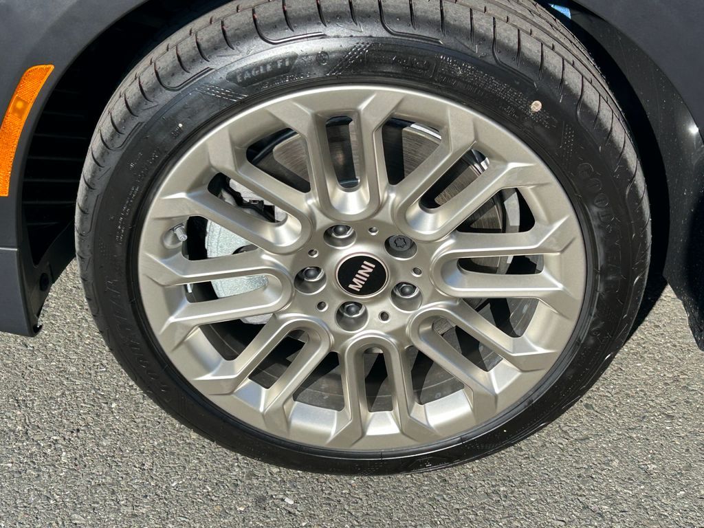 Thumbnail: 2026 MINI Cooper - 9