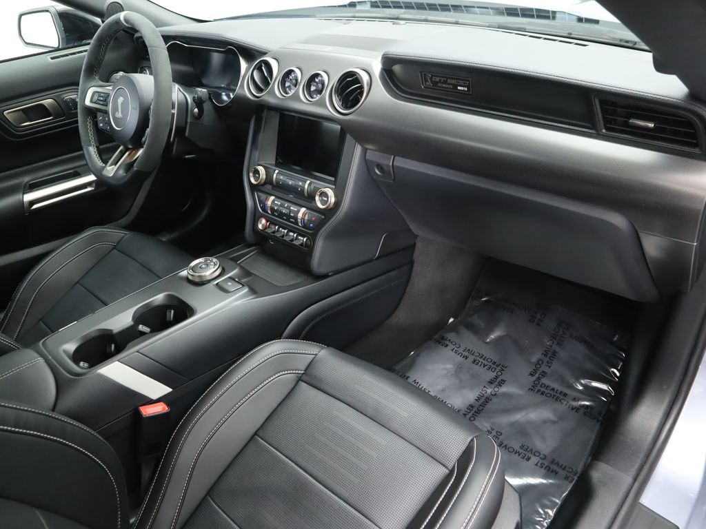 Thumbnail: 2022 Ford Mustang - 17