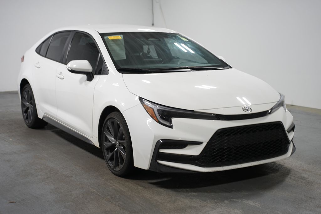 2023 Toyota Corolla SE 3